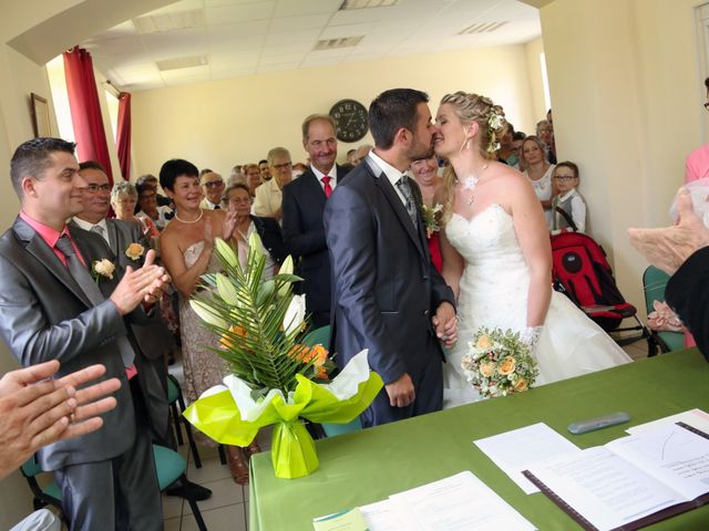 Le mariage de Gaylord et Caroline à Salignac-sur-Charente, Charente Maritime 40