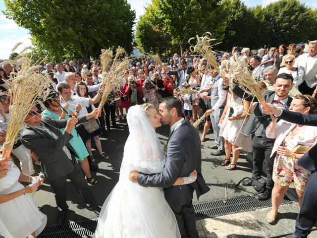 Le mariage de Gaylord et Caroline à Salignac-sur-Charente, Charente Maritime 63