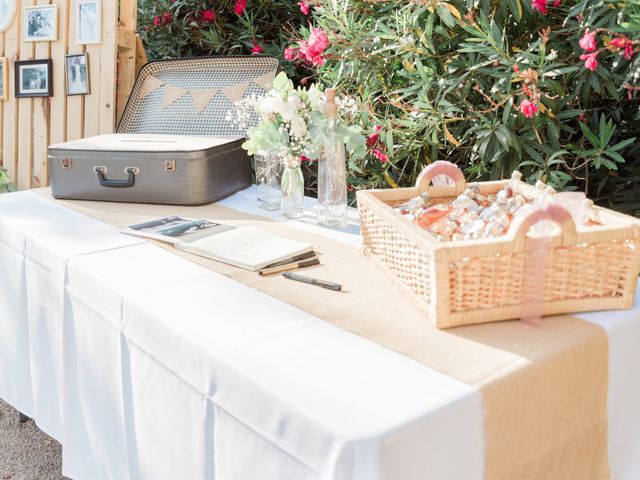 Le mariage de Nicolas et Marie à Saint-Thibéry, Hérault 54