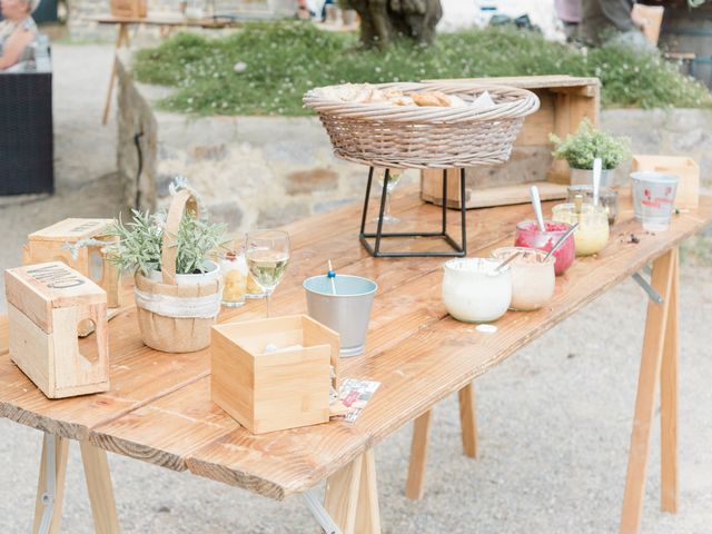 Le mariage de Nicolas et Marie à Saint-Thibéry, Hérault 56