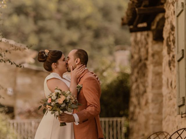 Le mariage de Ezra et Lucie à Nyons, Drôme 1