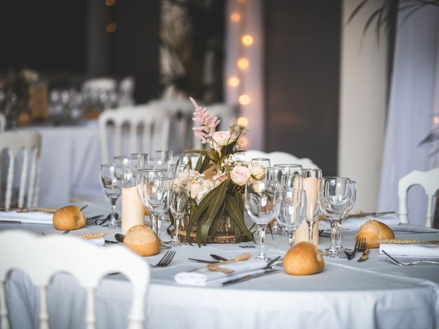 Le mariage de Yohann et Audrey à Saint-Pierre-d&apos;Oléron, Charente Maritime 35