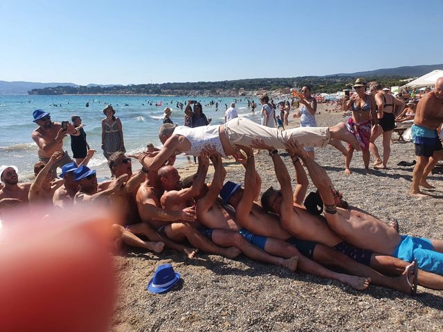 Le mariage de Bertrand  et Cathy à Saint-Cyr-sur-Mer, Var 5