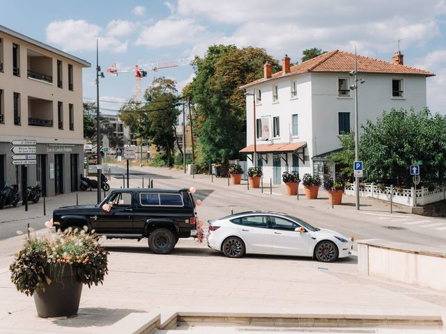 Le mariage de Guillaume et Anne-Charlotte à Villié-Morgon, Rhône 38