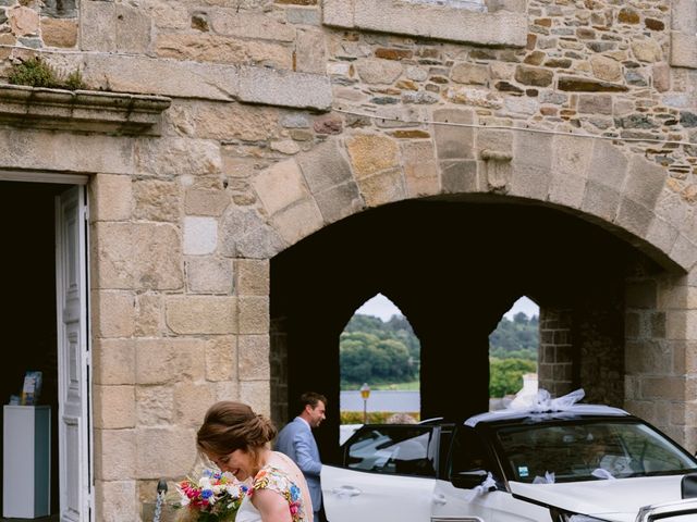 Le mariage de Tanguy et Lise à Tréguier, Côtes d&apos;Armor 24