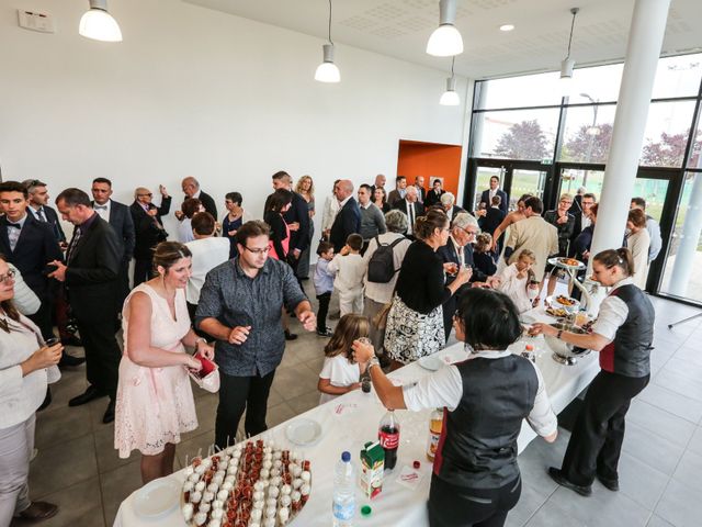 Le mariage de Andy et Hélène à Nieul-lès-Saintes, Charente Maritime 50