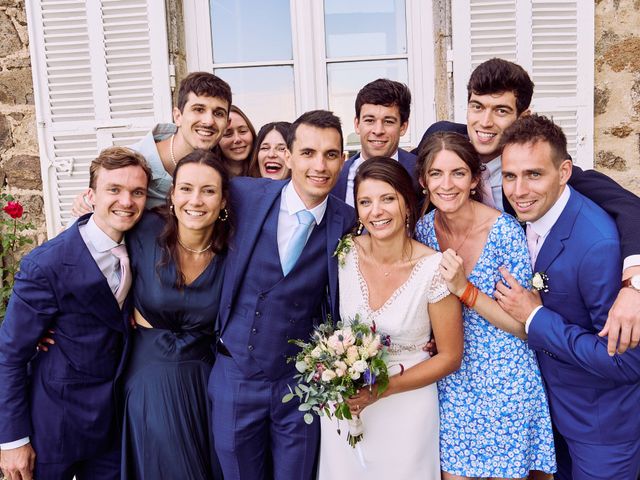 Le mariage de Nicolas et Jeanne à Roiffieux, Ardèche 21
