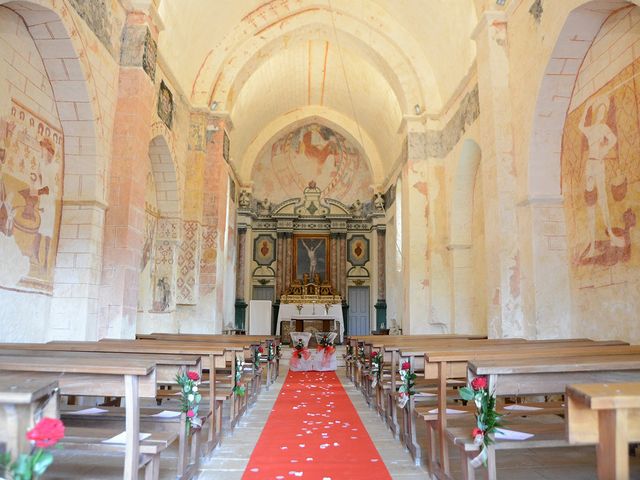 Le mariage de Aurélie et David à Champagné-le-Sec, Vienne 9