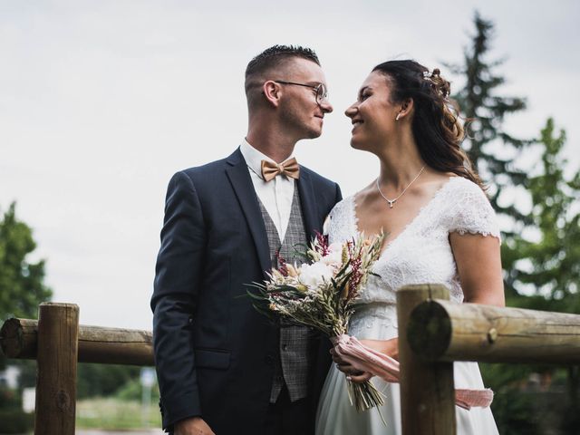 Le mariage de Gatien et Lysianne à Jons, Rhône 1