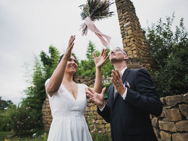 Le mariage de Gatien et Lysianne à Jons, Rhône 22