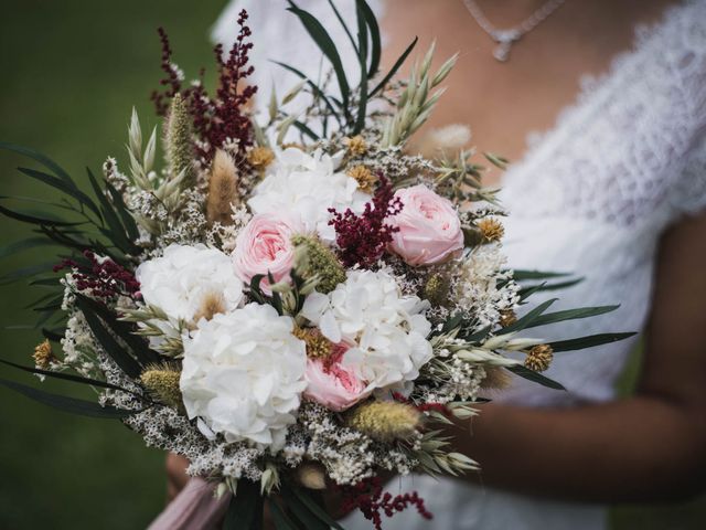 Le mariage de Gatien et Lysianne à Jons, Rhône 4