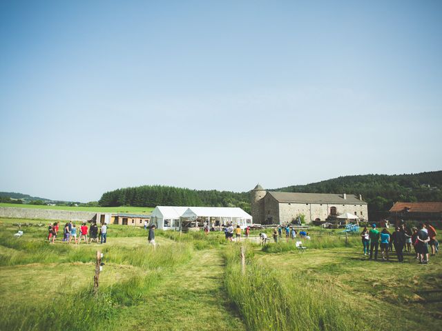 Le mariage de Baptiste et Lucie à Tence, Haute-Loire 2