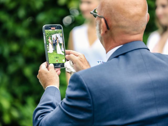 Le mariage de Leslie et Claire à Chennevières-sur-Marne, Val-de-Marne 92