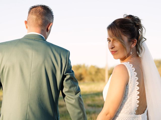 Le mariage de Julien et Céline à Aillas, Gironde 19