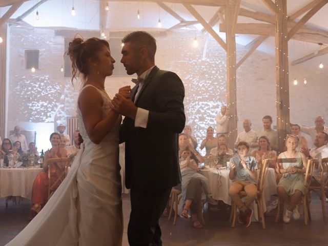 Le mariage de Julien et Céline à Aillas, Gironde 29