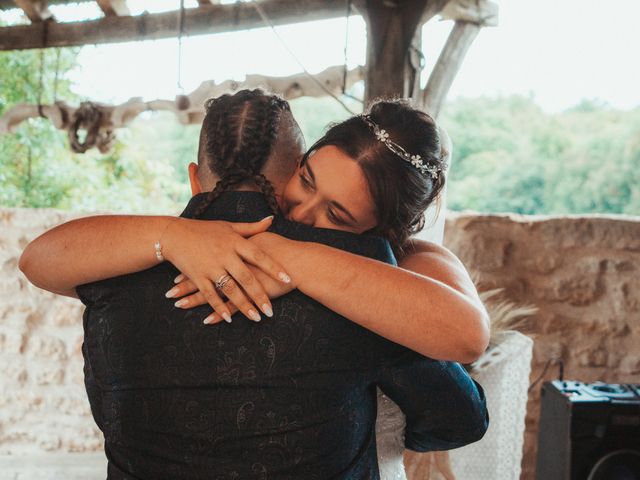 Le mariage de Nicolas et Malvina à Velles, Indre 17