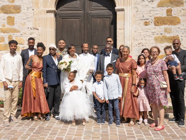Le mariage de Lionel et Carine à Bazoches-lès-Bray, Seine-et-Marne 27