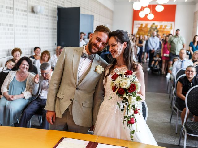 Le mariage de Steffi et Maximilien à Méricourt, Pas-de-Calais 16