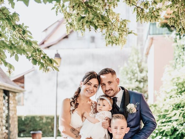 Le mariage de Mathieu et Lucie à Le Pont-de-Beauvoisin, Savoie 14