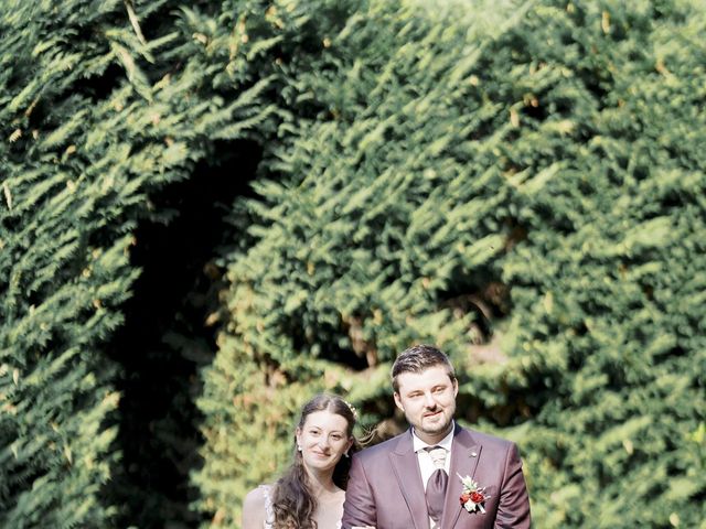 Le mariage de Marc et Marine à Légny, Rhône 12