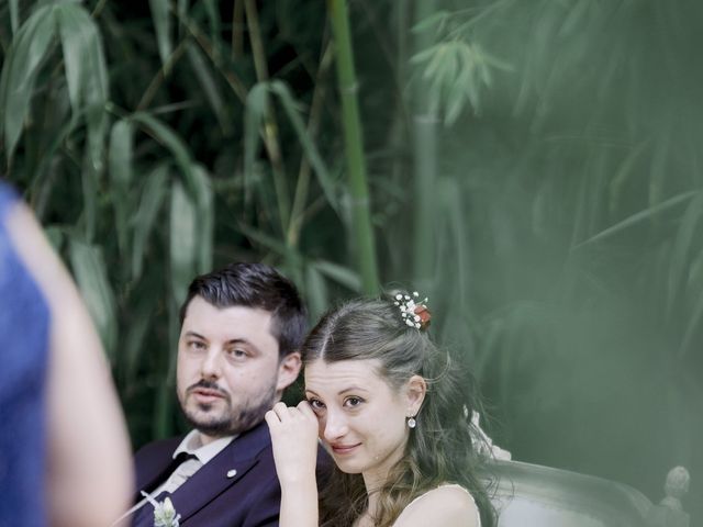 Le mariage de Marc et Marine à Légny, Rhône 15