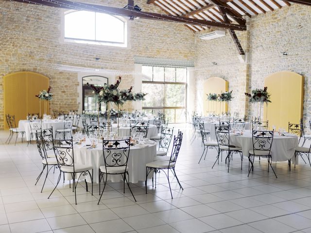 Le mariage de Marc et Marine à Légny, Rhône 34