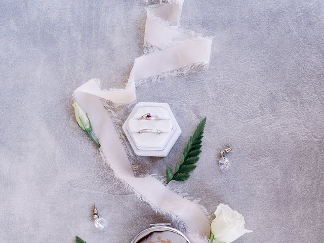 Le mariage de Marc et Marine à Légny, Rhône 49