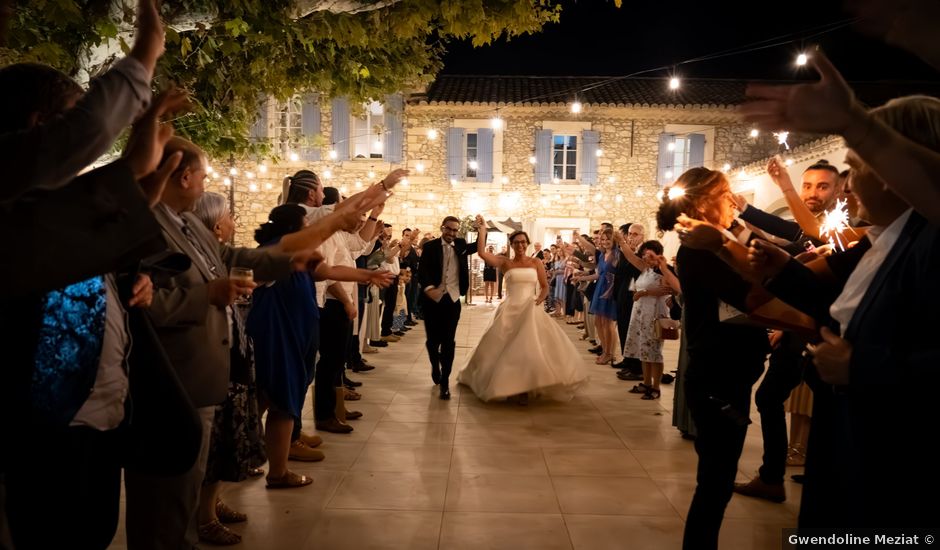 Le mariage de David et Sonia à Villeneuve-les-Avignon, Gard