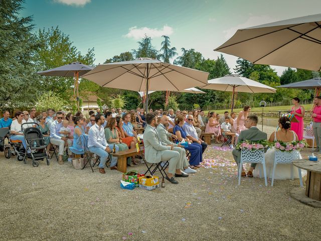 Le mariage de Quentin et Emilie à Saint-Front-de-Pradoux, Dordogne 23