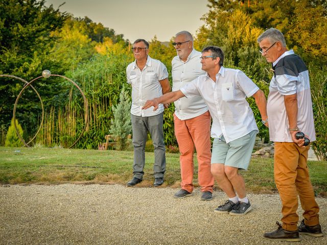 Le mariage de Quentin et Emilie à Saint-Front-de-Pradoux, Dordogne 57