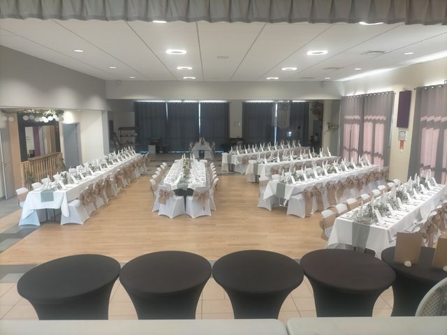Le mariage de Greg  et Mélanie à Bourgon, Mayenne 7