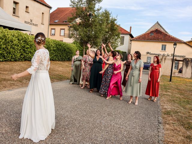 Le mariage de Jonathan et Jade à Niderviller, Moselle 82
