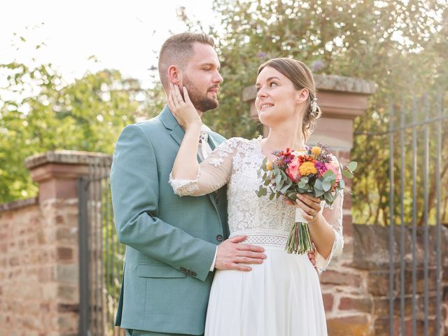 Le mariage de Jonathan et Jade à Niderviller, Moselle 88