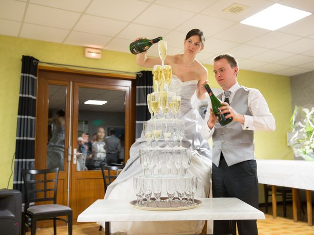 Le mariage de Pierre et Lydia à Buysscheure, Nord 7