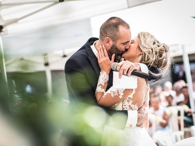 Le mariage de Jérémy et Emeline à Calais, Pas-de-Calais 18