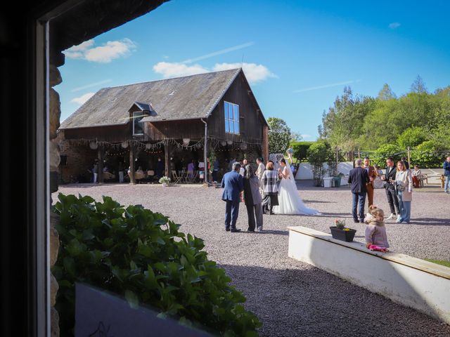 Le mariage de Baptiste et Chloé à Ouffières, Calvados 21