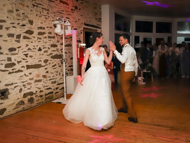 Le mariage de Baptiste et Chloé à Ouffières, Calvados 82