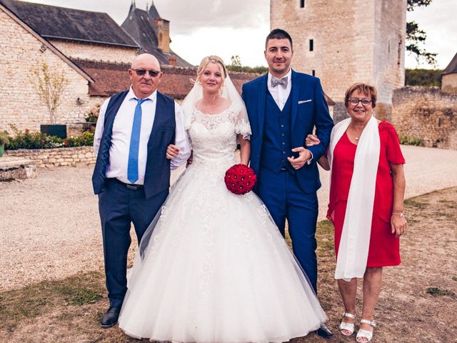 Le mariage de Huseyin et Alice à Saint-Maur, Indre 226