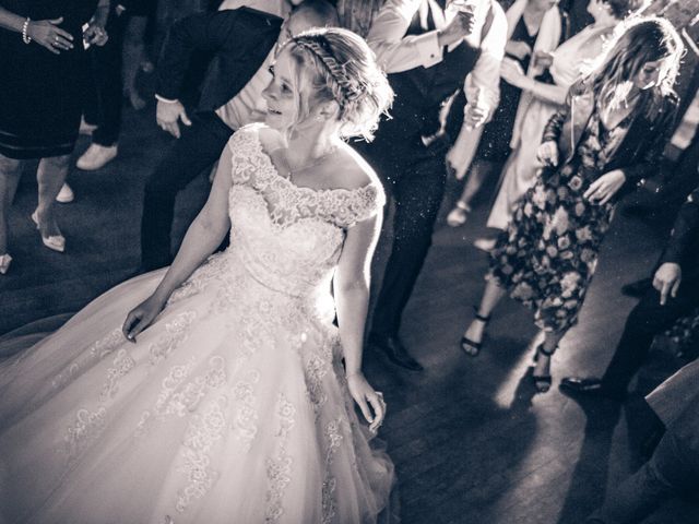 Le mariage de Huseyin et Alice à Saint-Maur, Indre 362