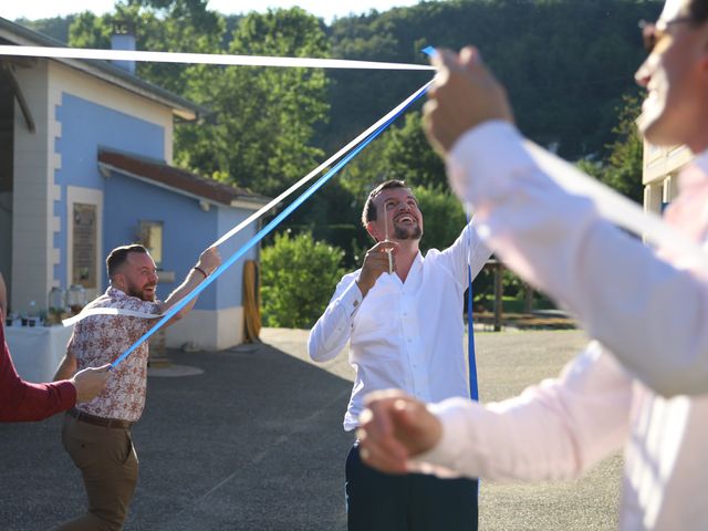 Le mariage de David et Sabrina à Artas, Isère 36