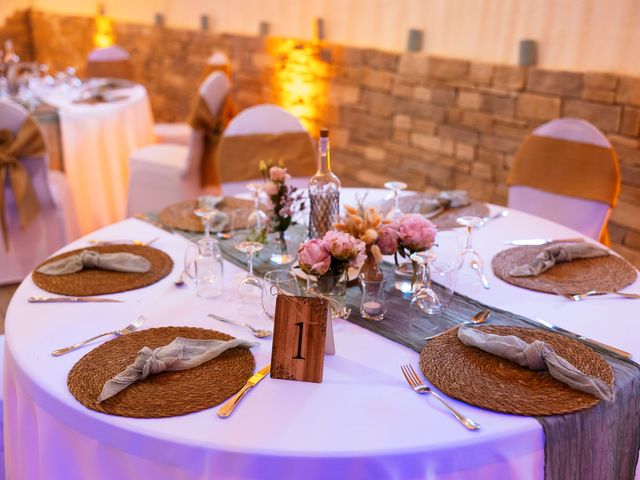 Le mariage de Fred et Doriane à Marignane, Bouches-du-Rhône 27