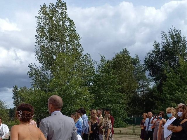 Le mariage de Romain et Estelle à Dhuizon, Loir-et-Cher 6