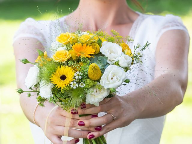 Le mariage de Florent et Elise à Saint-Offenge-Dessous, Savoie 9