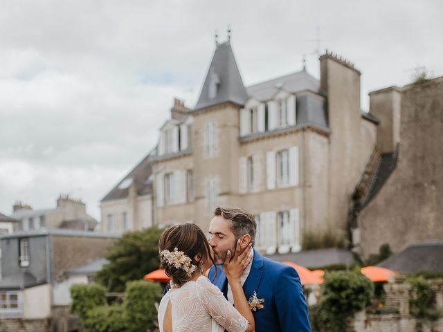 Le mariage de Romain et Vanessa à Landerneau, Finistère 3