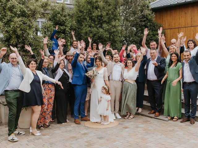 Le mariage de Romain et Vanessa à Landerneau, Finistère 25