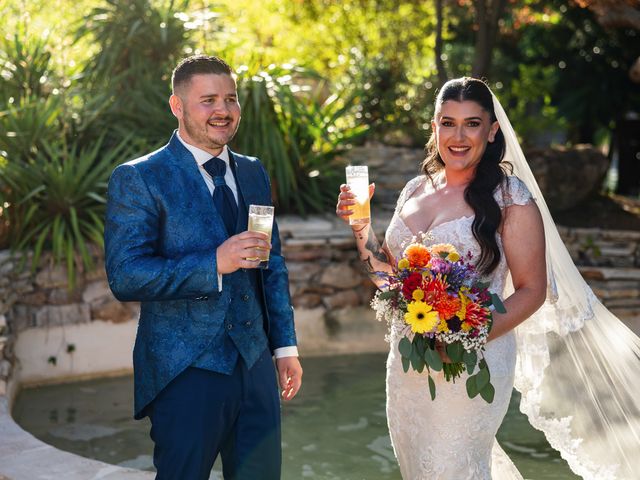Le mariage de Florian et Carla à Marseille, Bouches-du-Rhône 2