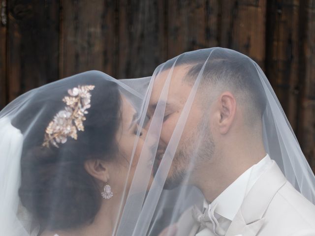 Le mariage de Benjamin et Victoria à Cornillon-Confoux, Bouches-du-Rhône 7