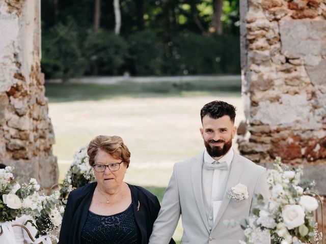 Le mariage de Virginie  et Cyril  à Fontenay-Trésigny, Seine-et-Marne 4