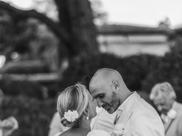 Le mariage de Alex et Annalise à Saint-Tropez, Var 17