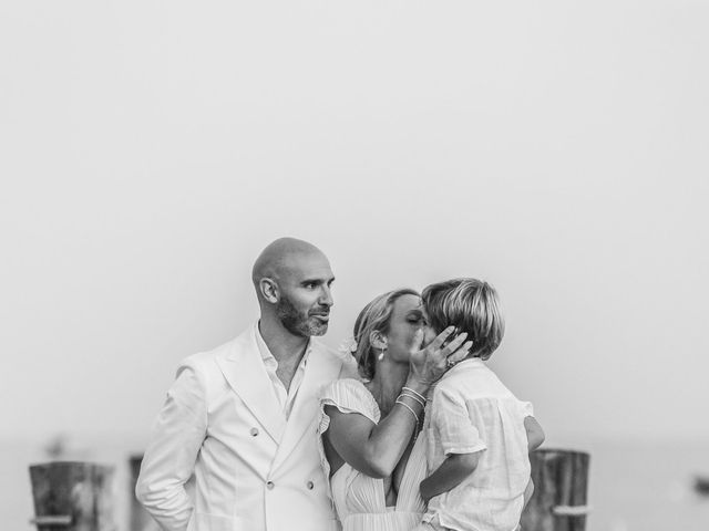 Le mariage de Alex et Annalise à Saint-Tropez, Var 18